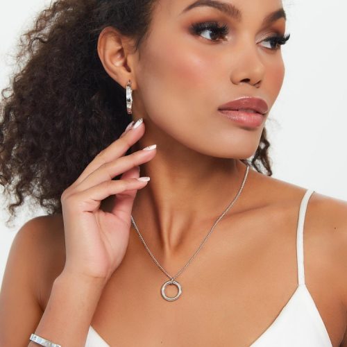 mulatto-black-beautiful-uong-woman-face-profile-with-bracelet-necklace-earrings-jewelry